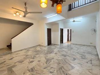 Rumah di TAMAN PINGGIRAN USJ 3, USJ, foto 1
