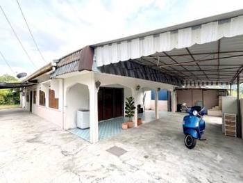 Bungalow at Kampung Cheras Baru, Cheras, photo 1