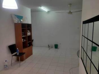 Vista Pinggiran, Seri Kembangan的公寓，照片9