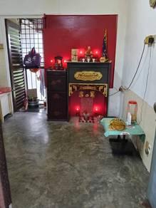 Flat at Taman Daya Jalan Pinang, Tebrau, photo 1
