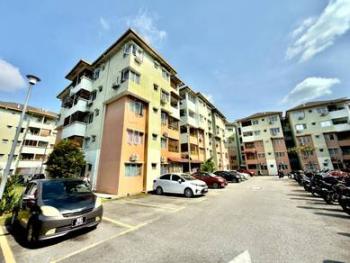 Taman Kajang Utama, Kajang的公寓，照片1