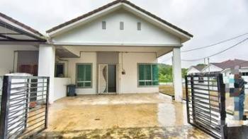 House at Taman Akasia, Pokok Sena, photo 1