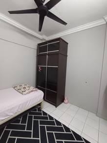 Plaza Serdang Raya, Seri Kembangan的房间，照片2