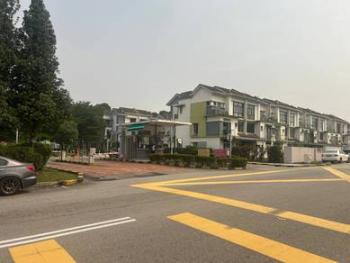 Townhouse at Park Villa, Puchong, photo 3