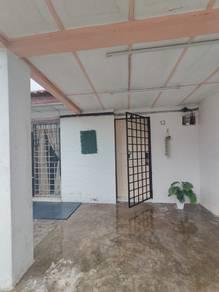 Taman Muhibbah, Seri Kembangan的房屋，照片10