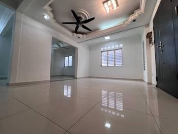 Rumah di Jalan Mawar, Puchong, foto 1