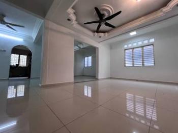 Rumah di Jalan Mawar, Puchong, foto 7