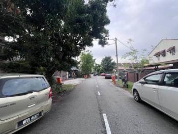 Rumah di Jalan Mawar, Puchong, foto 4