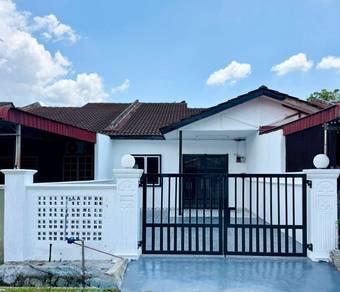 Rumah di TAMAN WIDURI 2, Bukit Beruntung, foto 1