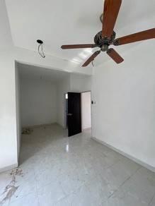 Banglo di Taman Tunku Sarina, Jitra, foto 7