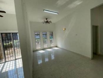 Banglo di Taman Tunku Sarina, Jitra, foto 8