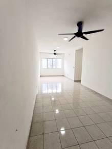 Apartment at Suria Pantai Residensi, Lembah Pantai, photo 1