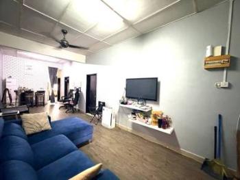 House at Jalan Mentari, Banting, photo 2
