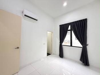 Bedroom – House at Jalan Bukit Indah, Johor Bahru, photo 8