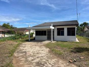 Bungalow at Taman Malaysia, Alor Setar, photo 1