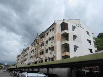 Apartmen di Likas Court, Kota Kinabalu, foto 1