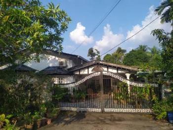 Bungalow at Taman Pelangi 2, Batu, photo 1
