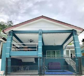 Banglo di Kemensah Ulu Klang, Ulu Klang, foto 1