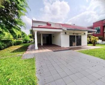 Bungalow at Seksyen 3, Shah Alam, photo 1