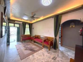 House at Taman Bukit Tiram, Ulu Tiram, photo 2