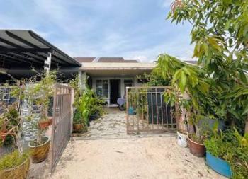 House at Jalan Lampam, Pasir Gudang, photo 2