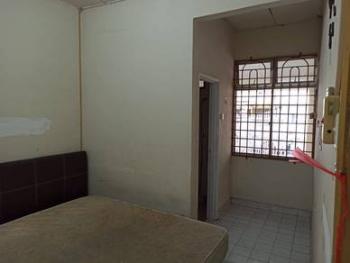 House at Puteri Wangsa, Ulu Tiram, photo 6