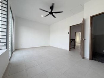 Photo #8