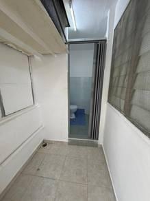 Pangsapuri di Taman Ungku Tun Aminah Blok 72, Skudai, foto 5