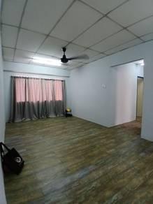 Putra Permai 1A Taman Equine, Seri Kembangan的平层住宅，照片3