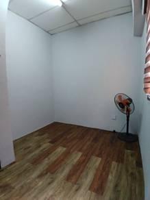 Putra Permai 1A Taman Equine, Seri Kembangan的平层住宅，照片7