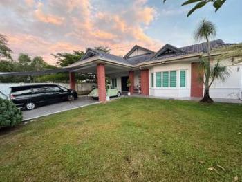 Bungalow at Rasah Kemayan, Seremban 2, photo 1
