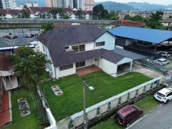 Bungalow at Taman Ampang Utama, Ampang, photo 1