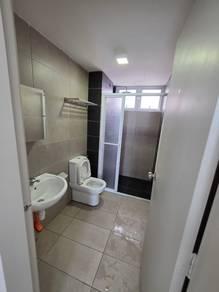 Bathroom – Condominium at Gardens Ville, Sungai Ara, photo 9