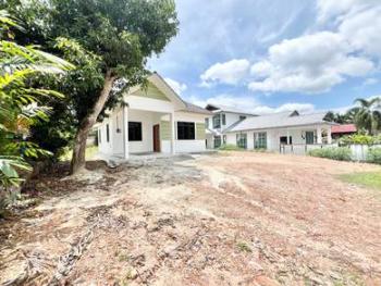 Banglo di Bandar Baru Ibrahim Majid, Kluang, foto 1