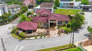 Bungalow at Jalan Pekaka Seksyen 8, Kota Damansara, photo 1