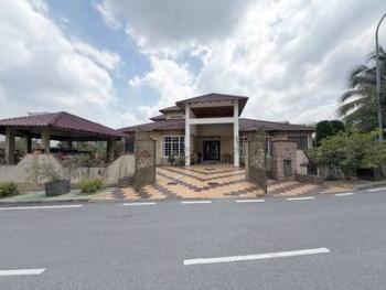 Bungalow at Jalan Pekaka Seksyen 8, Kota Damansara, photo 3