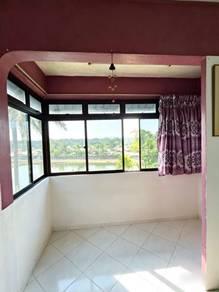 Pangsapuri di Jalan Pekaka, Taman Perling, Perling, foto 6