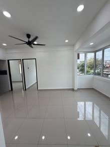 Pangsapuri di Jalan Camar Taman Perling, Perling, foto 6