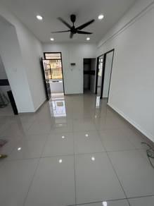 Pangsapuri di Jalan Camar Taman Perling, Perling, foto 10