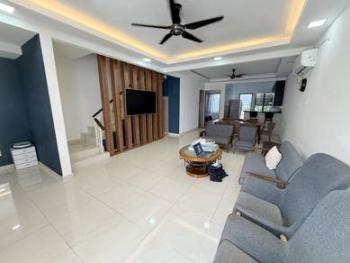 Living & dining – House at Diamond City, Semenyih, photo 2