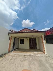 Taman Setia Indah 12, Setia Indah的房屋，照片1
