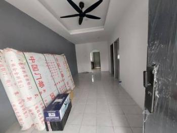 Rumah di Taman Bahau, Bahau, foto 4