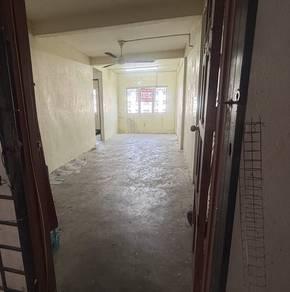 PKNS Section 7, Shah Alam的平层住宅，照片1
