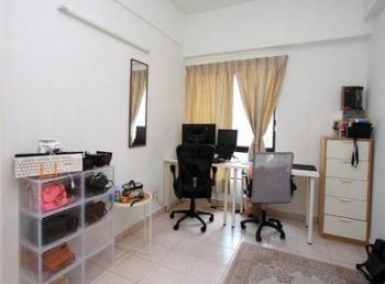 Apartmen di Wawasan Pusat, Puchong, foto 3