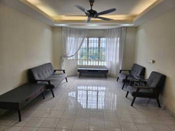 Condominium at Puncak Seri Kelana, Ara Damansara, photo 1