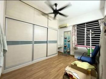 Apartment at Taman Jelutong, Jelutong, photo 2
