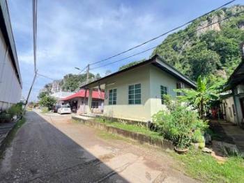 Bungalow at Kampung Sri Gombak Indah, Batu Caves, photo 7