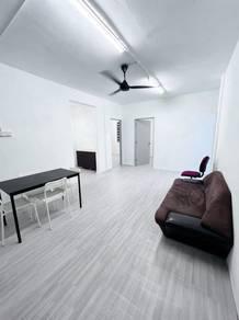 Flat at Jalan Mutiara Emas 2/2, Taman Mount Austin, Johor Bahru, photo 1