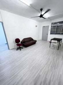 Flat at Jalan Mutiara Emas 2/2, Taman Mount Austin, Johor Bahru, photo 2