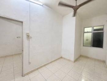 Rumah di Jalan Bestari 29/X, Ulu Tiram, foto 2